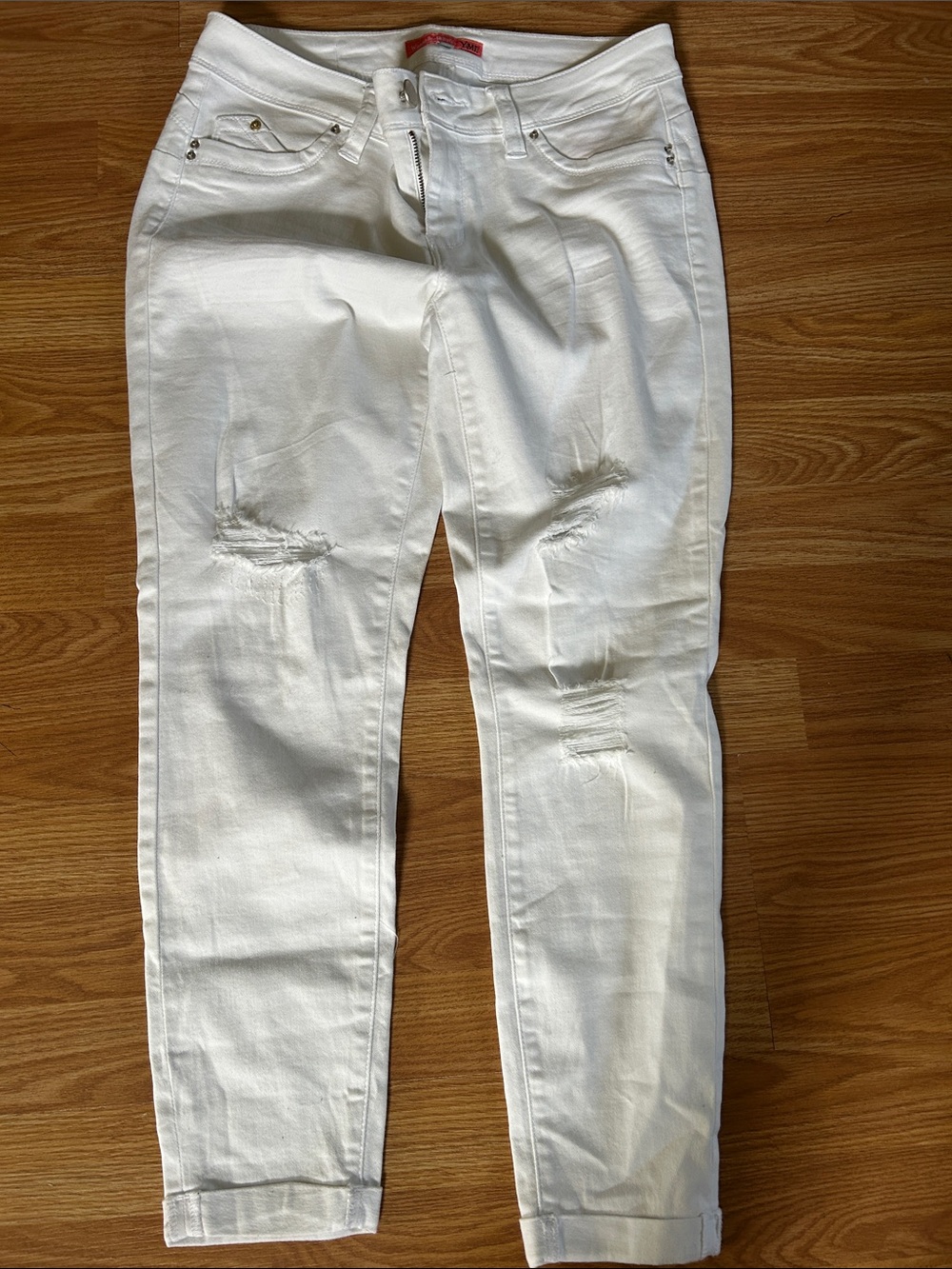 Eclipse Women's White Distressed Skinny Jeans